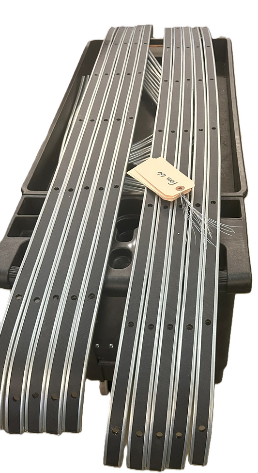 CONVERTIBLE REAR (BOW) TACKING RAIL