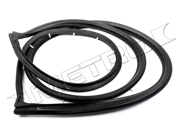 1971-1977 Dodge & Plymouth right rear cargo door seal.